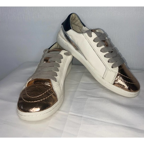Dolce Vita Sneakers White with Rose Gold Womens size 6 (F) - Picture 2 of 12
